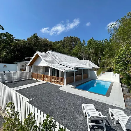 3 Bedroom & Loft Pool Villa Copacolanta
